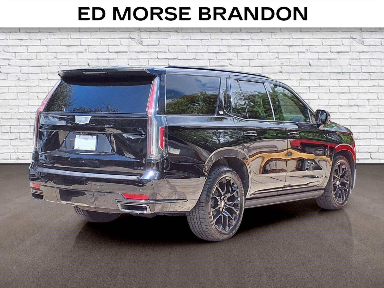 Certified 2023 Cadillac Escalade Sport Platinum w/ LPO, ONYX Package AWD/4WD image 5