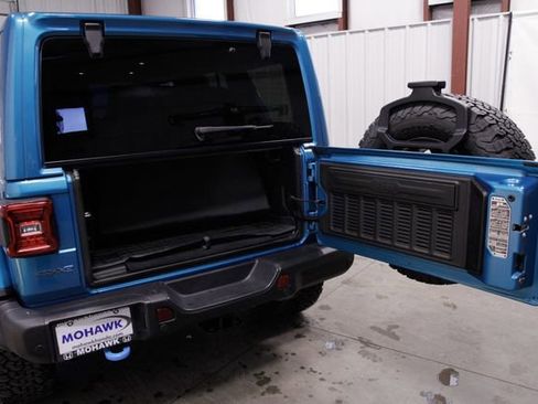 Used 2024 Jeep Wrangler Unlimited Rubicon 4xe image 22