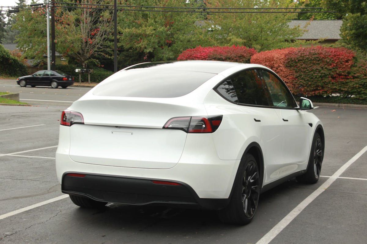 Used 2022 Tesla Model Y Long Range AWD/4WD image 7