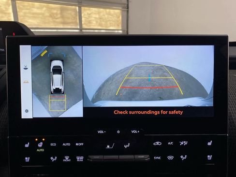 Used 2023 Toyota bZ4X Limited image 27