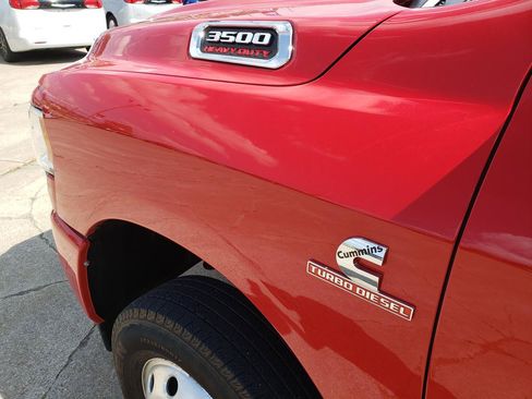 Used 2024 RAM 3500 Big Horn w/ Sport Appearance Package AWD/4WD image 10
