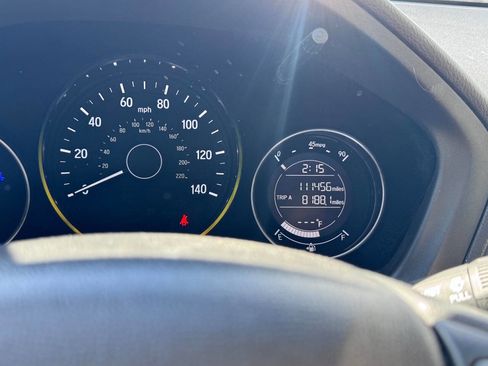 Used 2016 Honda HR-V EX image 23