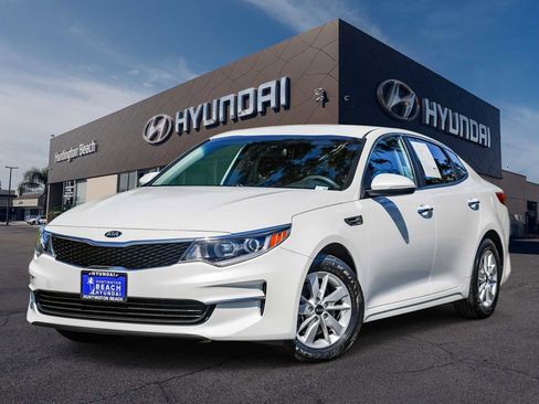 Used 2018 Kia Optima LX FWD image 1