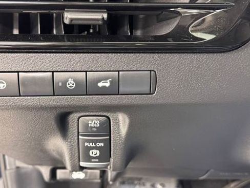 Certified 2025 Nissan Murano SL AWD/4WD image 33