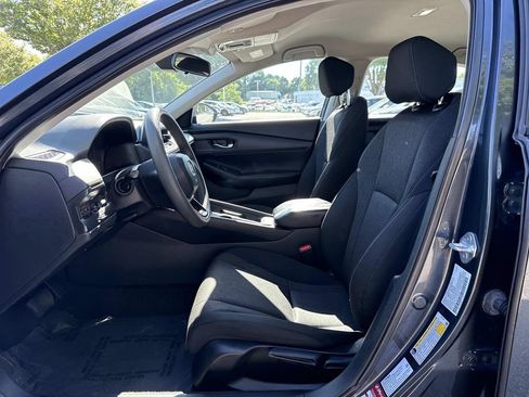Certified 2023 Honda Accord LX image 17