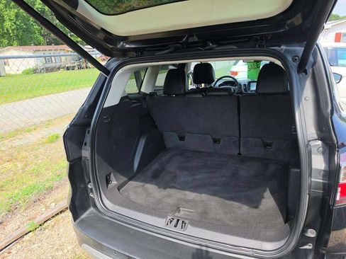 Used 2017 Ford Escape Titanium AWD/4WD image 3