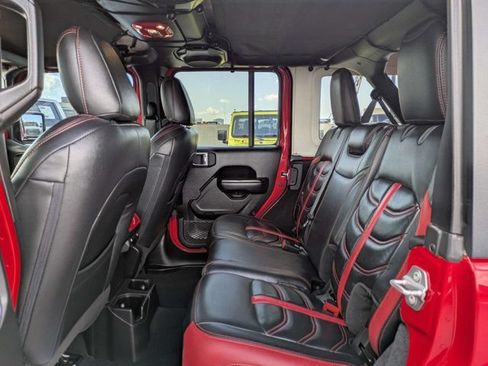 Used 2021 Jeep Wrangler Unlimited Sport AWD/4WD image 13