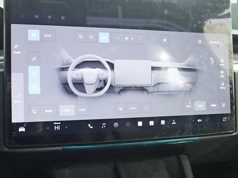 Used 2024 Tesla Model X Plaid image 18