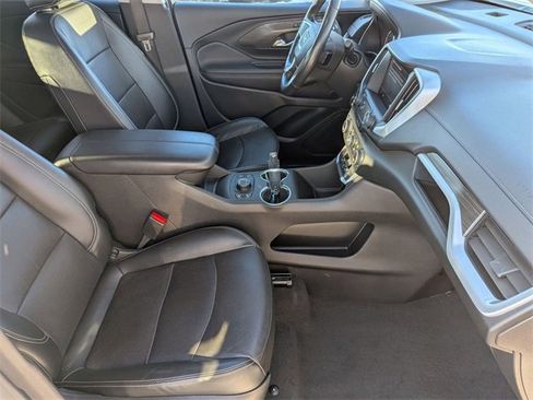 Used 2022 GMC Terrain SLT image 31