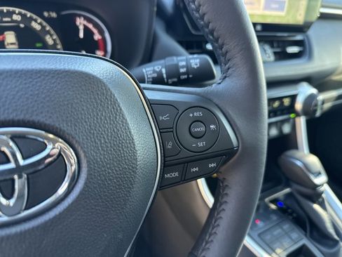 Used 2025 Toyota RAV4 XLE Premium w/ Weather Package image 21