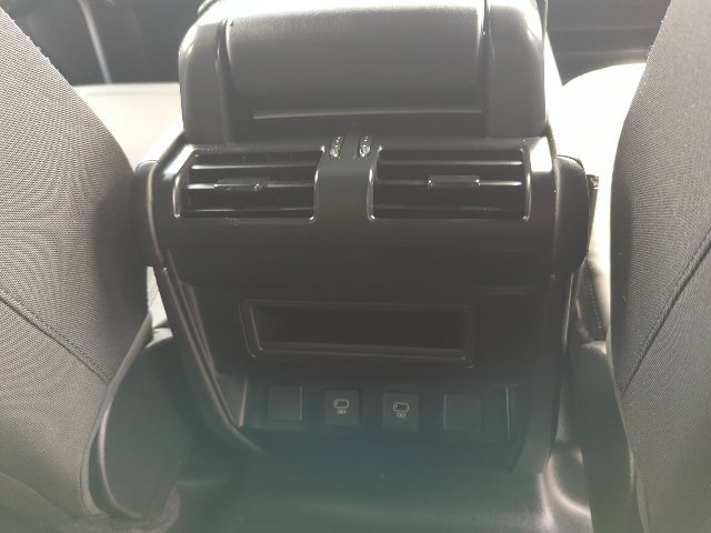 Used 2025 Land Rover Defender 110 S AWD/4WD image 23