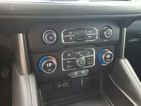 Used 2023 Chevrolet Tahoe LS RWD image 25