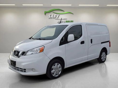 Used 2020 Nissan NV200 SV image 1