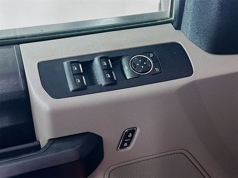 Used 2020 Ford F450 XL w/ Power Equipment Group image 25