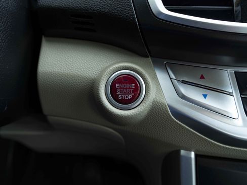 Used 2013 Honda Accord EX-L image 24