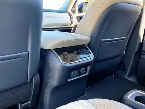 New 2026 Nissan Armada Platinum Reserve image 20