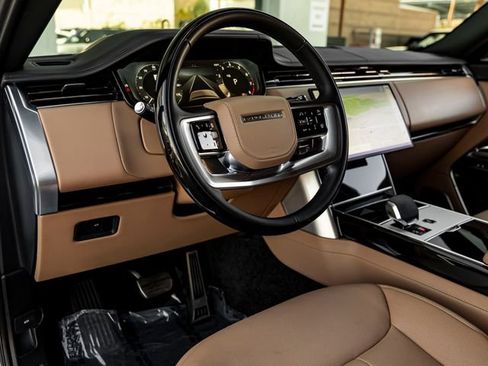 Certified 2024 Land Rover Range Rover Autobiography AWD/4WD image 16