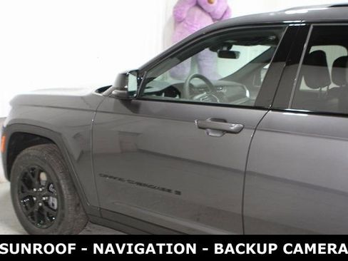 New 2025 Jeep Grand Cherokee L Altitude image 29