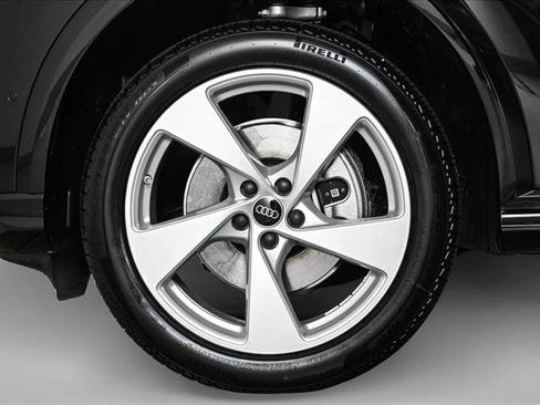 New 2025 Audi Q5 Premium Plus image 25