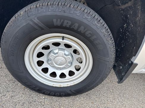 Used 2021 Chevrolet Silverado 1500 W/T w/ WT Value Package image 15