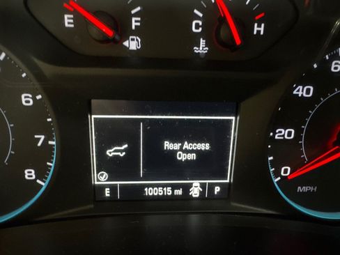 Used 2018 Chevrolet Equinox LS FWD image 13