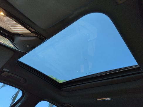 Used 2023 BMW M340i RWD image 28