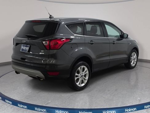 Used 2019 Ford Escape SE FWD image 6