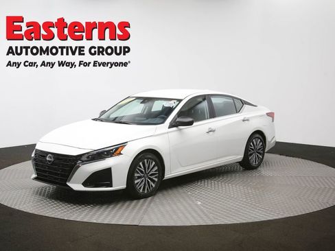 Used 2025 Nissan Altima 2.5 SV image 55
