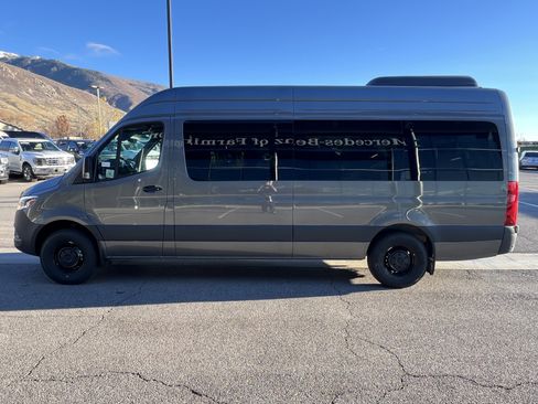 New 2025 Mercedes-Benz Sprinter 2500 image 7