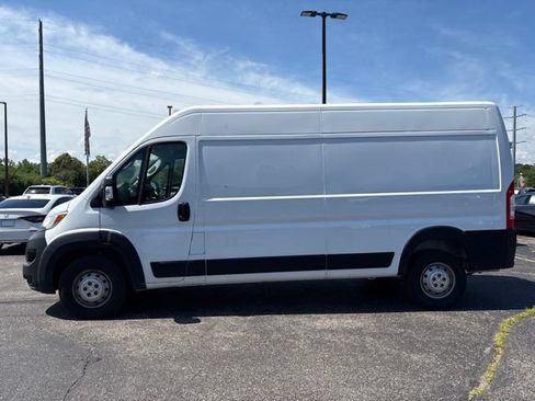 Used 2023 RAM ProMaster 2500 FWD image 2