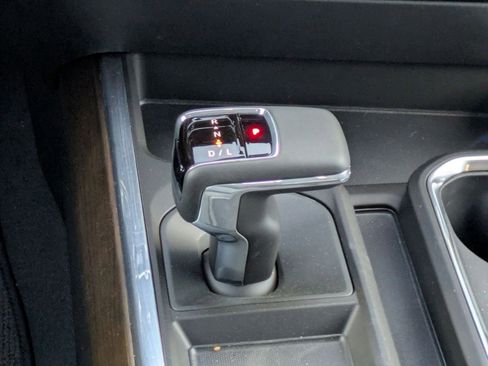 New 2026 Chevrolet Silverado 1500 High Country w/ Technology Package AWD/4WD image 13
