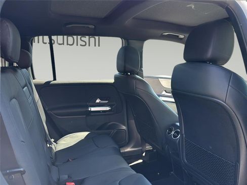 Used 2022 Mercedes-Benz GLB 250 4MATIC w/ Premium Package Lite image 28