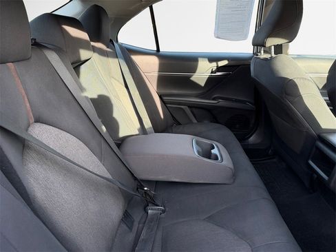 Certified 2020 Toyota Camry LE image 26