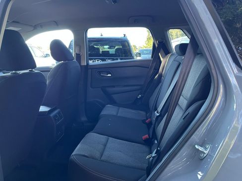 Used 2026 Nissan Rogue SV FWD image 26