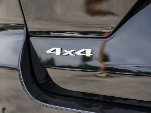 New 2025 Jeep Grand Cherokee Overland w/ Adv Protech Group III image 9