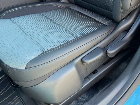 New 2026 Chevrolet Trax LT w/ LT Convenience Package image 17