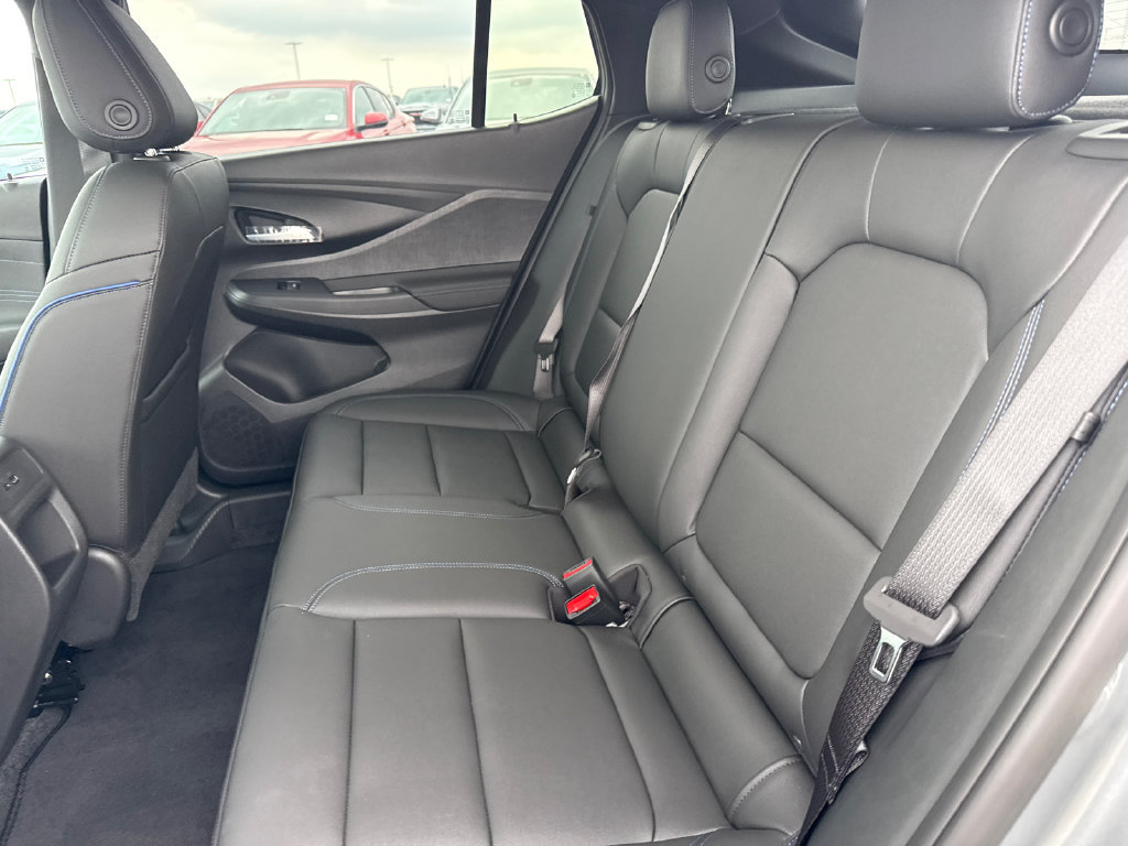 New 2026 Buick Envista Sport Touring w/ Convenience I Package FWD image 32