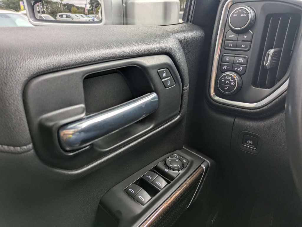 Used 2020 Chevrolet Silverado 1500 RST w/ All-Star Edition AWD/4WD image 24