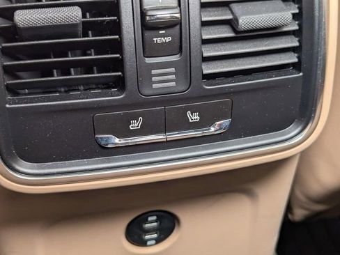 Certified 2025 Porsche Macan image 26