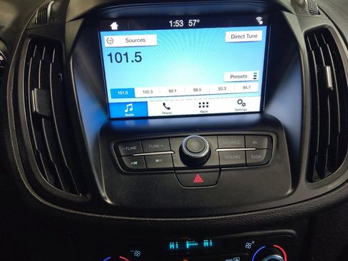 Used 2017 Ford Escape SE w/ Equipment Group 201A FWD image 25