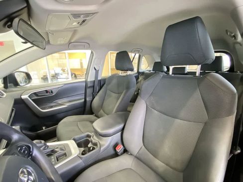 Certified 2021 Toyota RAV4 LE image 14