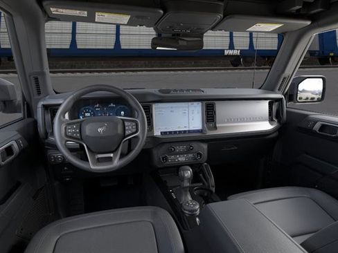 New 2026 Ford Bronco Outer Banks w/ Sasquatch Package AWD/4WD image 9