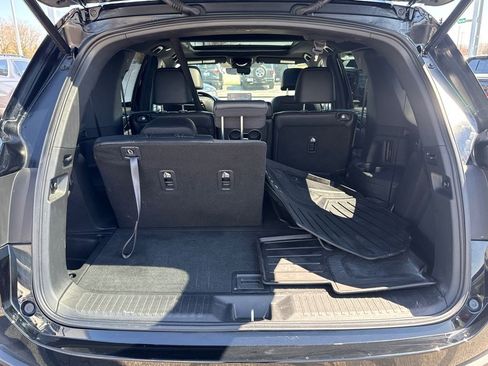 Certified 2025 Honda Pilot Black Edition image 16