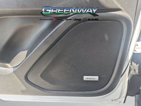 Used 2019 GMC Terrain SLT w/ Preferred Package FWD image 15