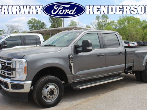 Used 2023 Ford F350 XLT image 1