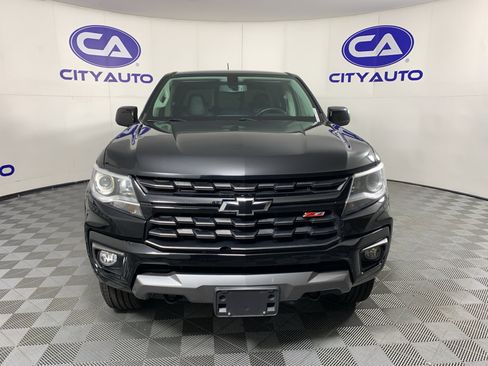 Used 2022 Chevrolet Colorado Z71 w/ Z71 Midnight Edition AWD/4WD image 9
