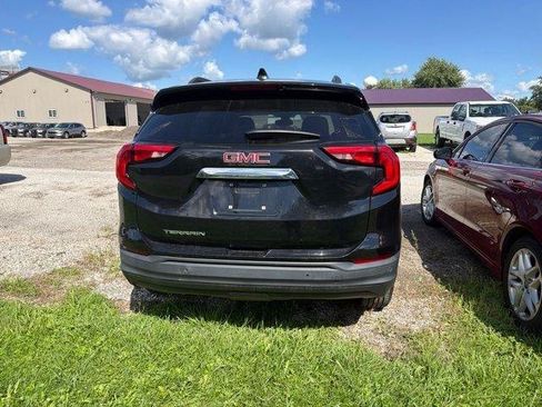 Used 2020 GMC Terrain SLE w/ Driver Convenience Package FWD image 4