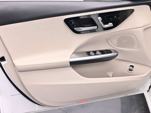 Used 2023 Mercedes-Benz C 300 4MATIC Sedan image 13