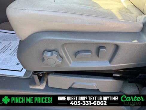 Used 2017 Nissan NV 3500 SL image 25