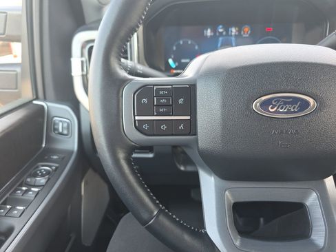 Used 2024 Ford F250 Lariat w/ Sport Appearance Package AWD/4WD image 28